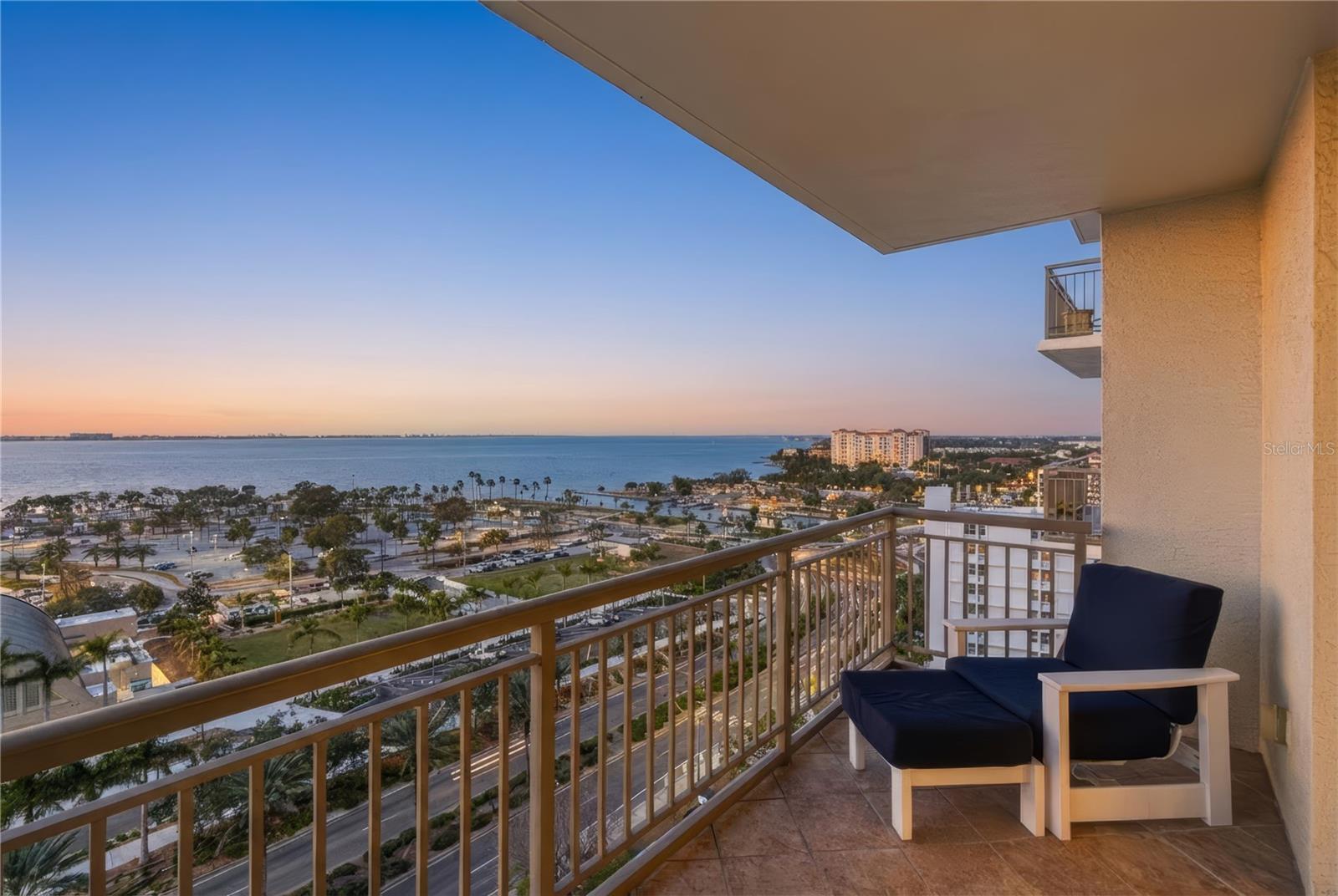 800 Tamiami Unit 1203, Sarasota, FL 34236