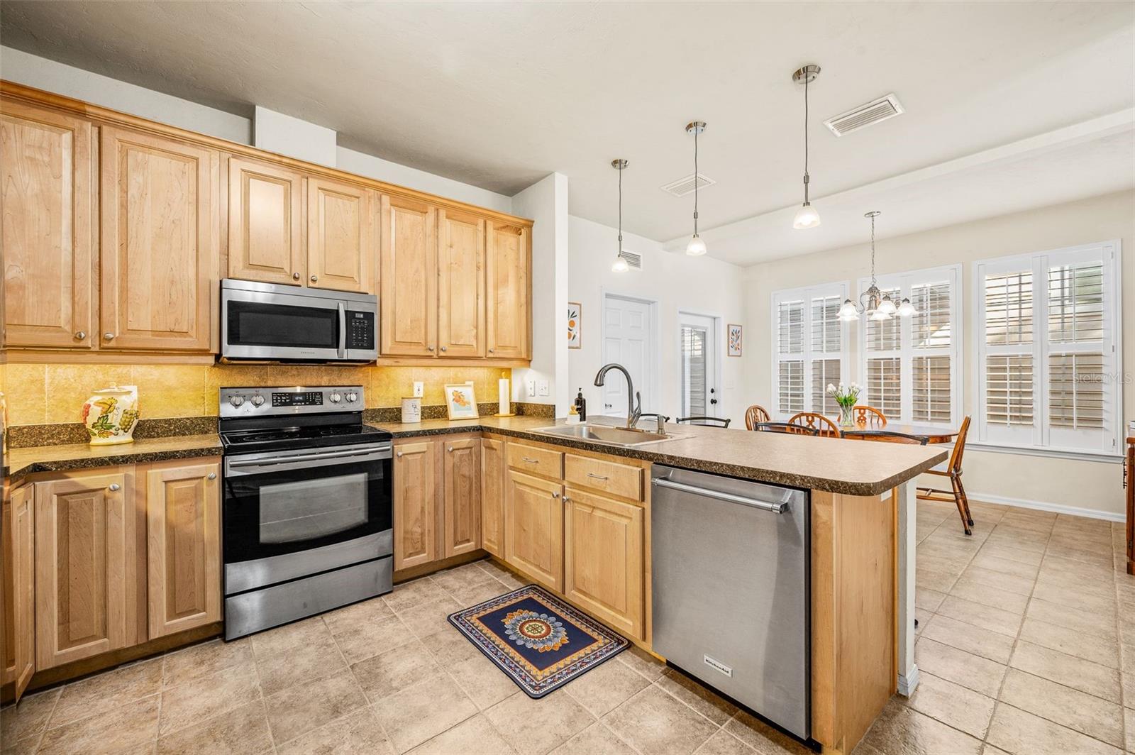 11550 17th, Gainesville, FL 32606