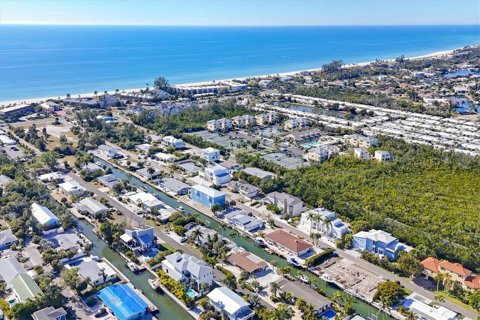 651 Jungle Queen, Longboat Key, FL 34228