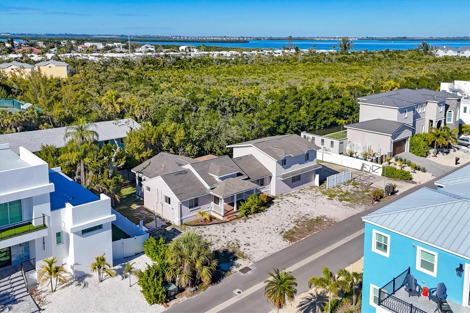 651 Jungle Queen, Longboat Key, FL 34228