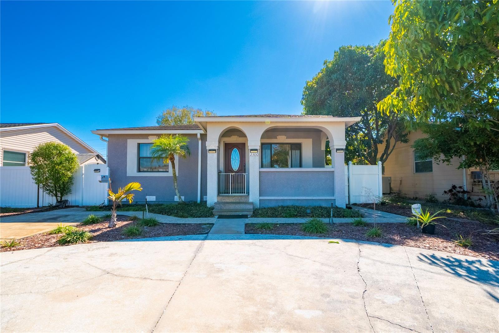 2300 37th, St Petersburg, FL 33713