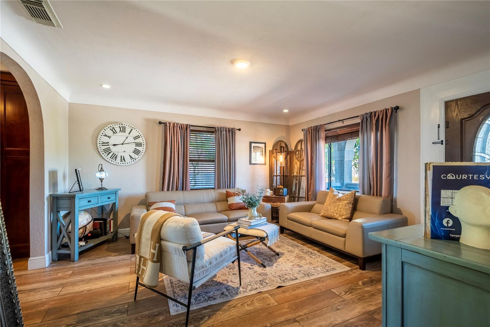 2300 37th, St Petersburg, FL 33713