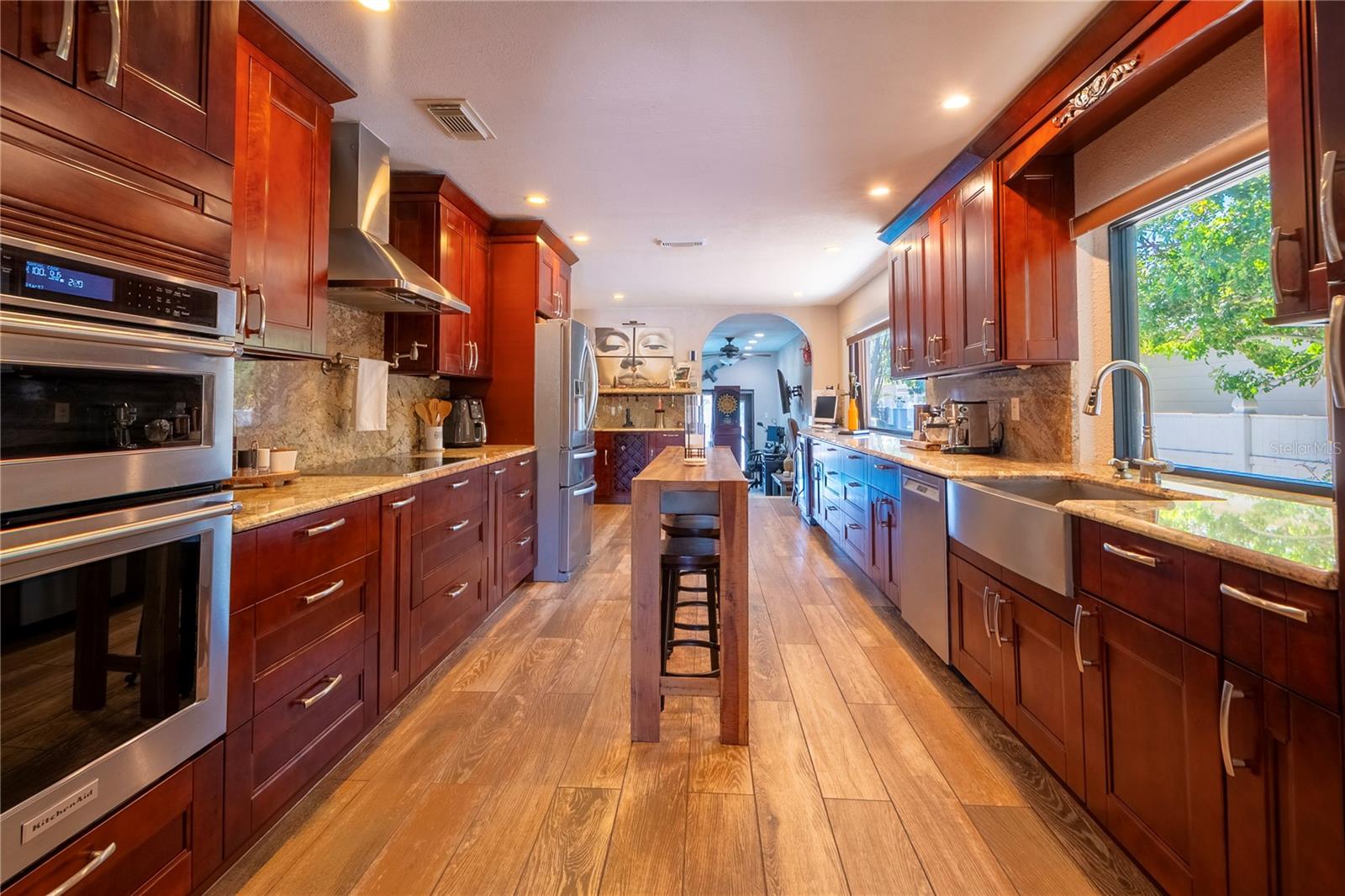 2300 37th, St Petersburg, FL 33713