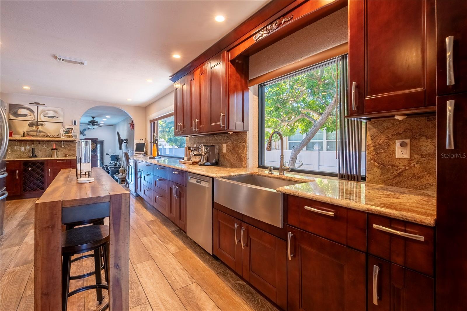 2300 37th, St Petersburg, FL 33713