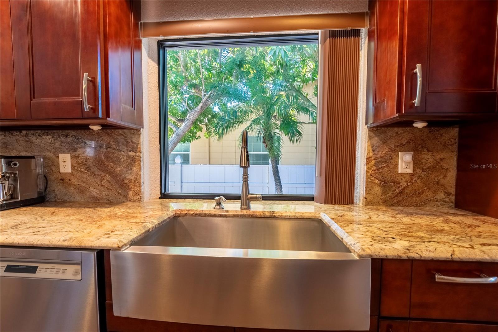 2300 37th, St Petersburg, FL 33713