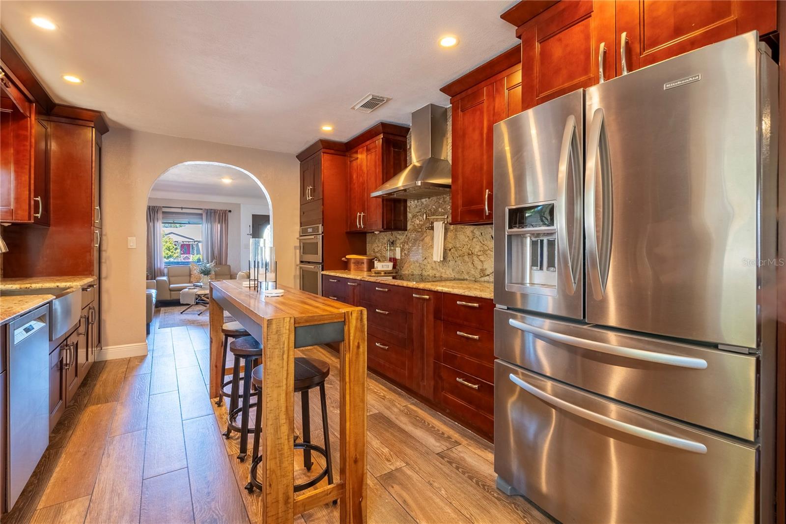 2300 37th, St Petersburg, FL 33713