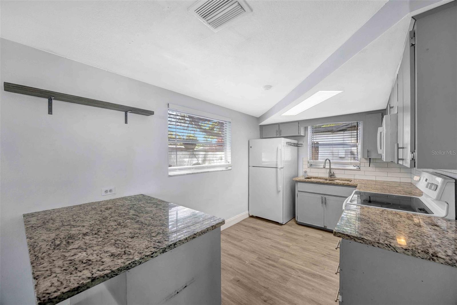 9040 Lunar, Port Richey, FL 34668