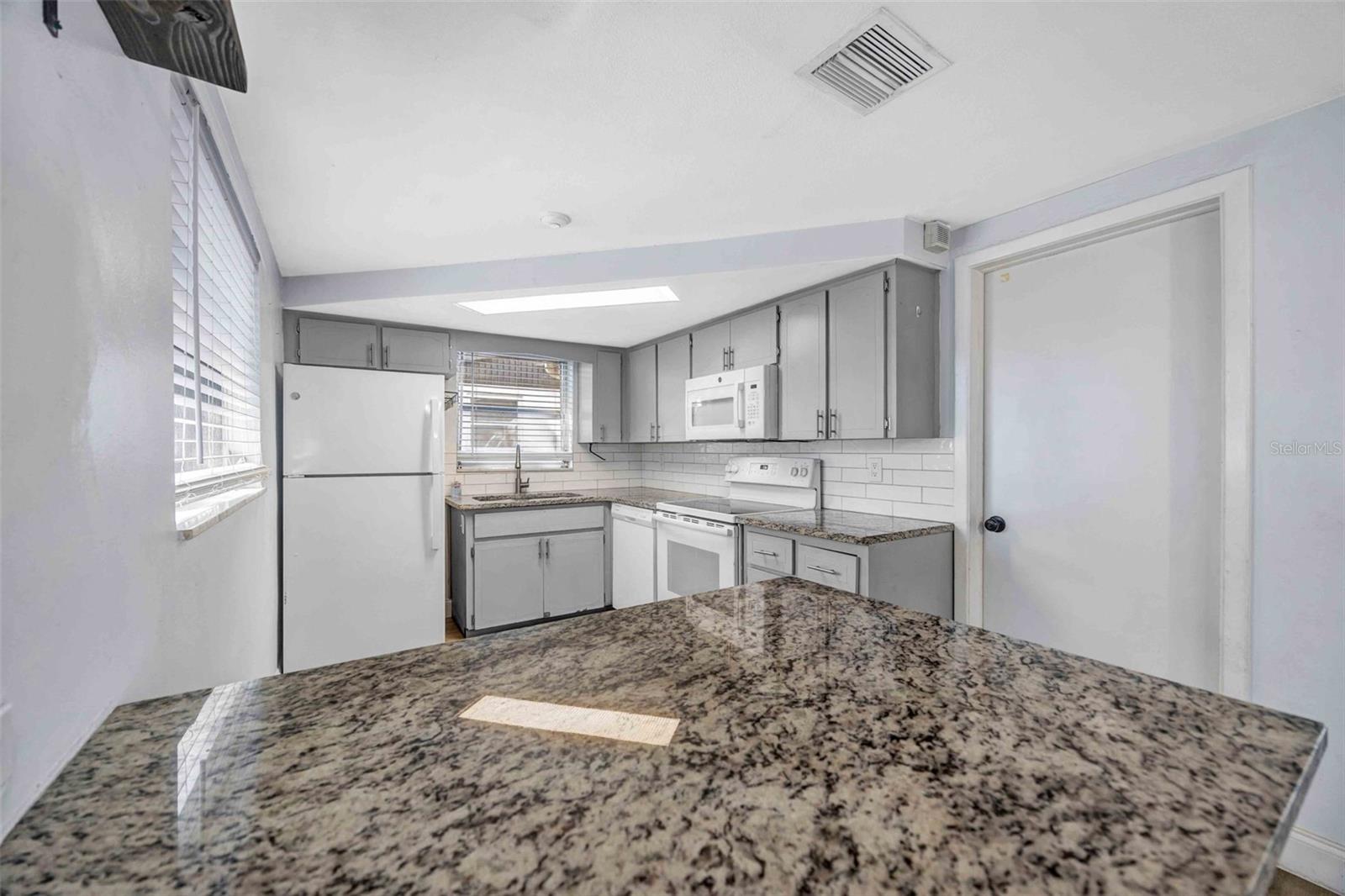 9040 Lunar, Port Richey, FL 34668