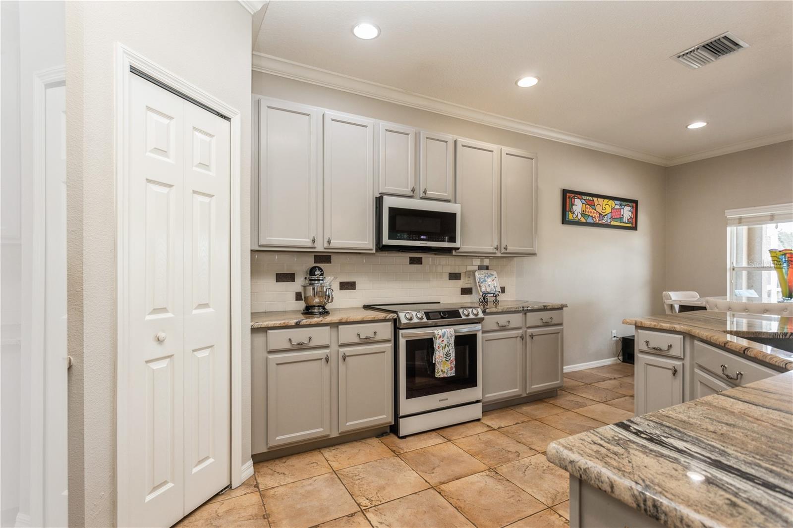 1433 Emerald Hill, Valrico, FL 33594