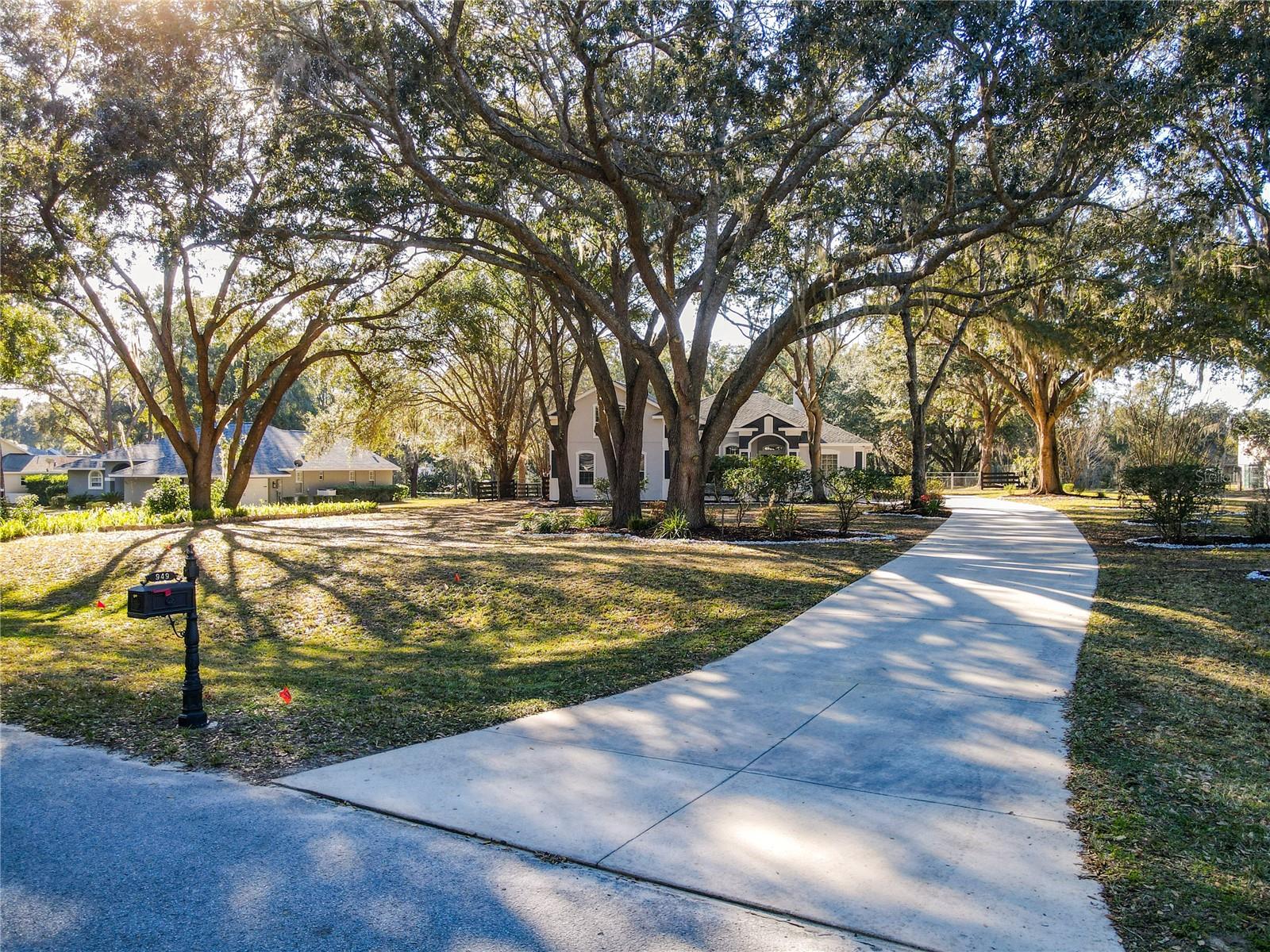 949 Hawk, Fruitland Park, FL 34731