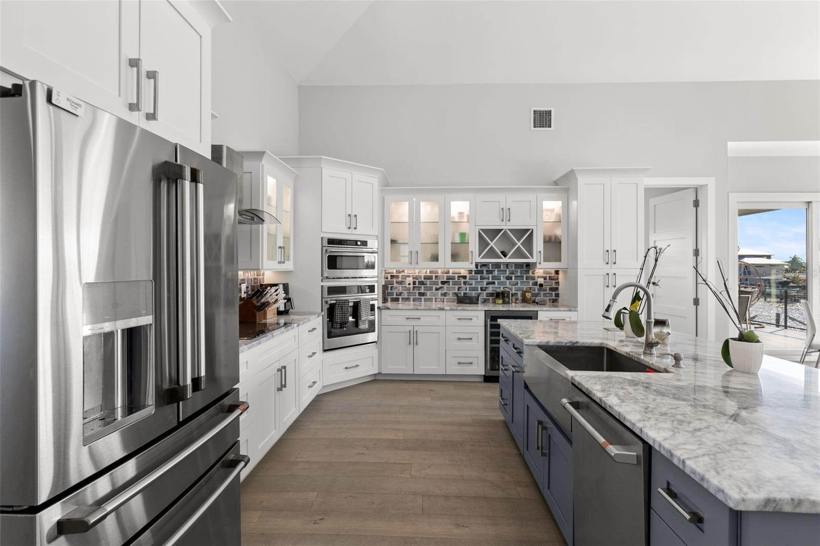 7966 1st, St Petersburg, FL 33707