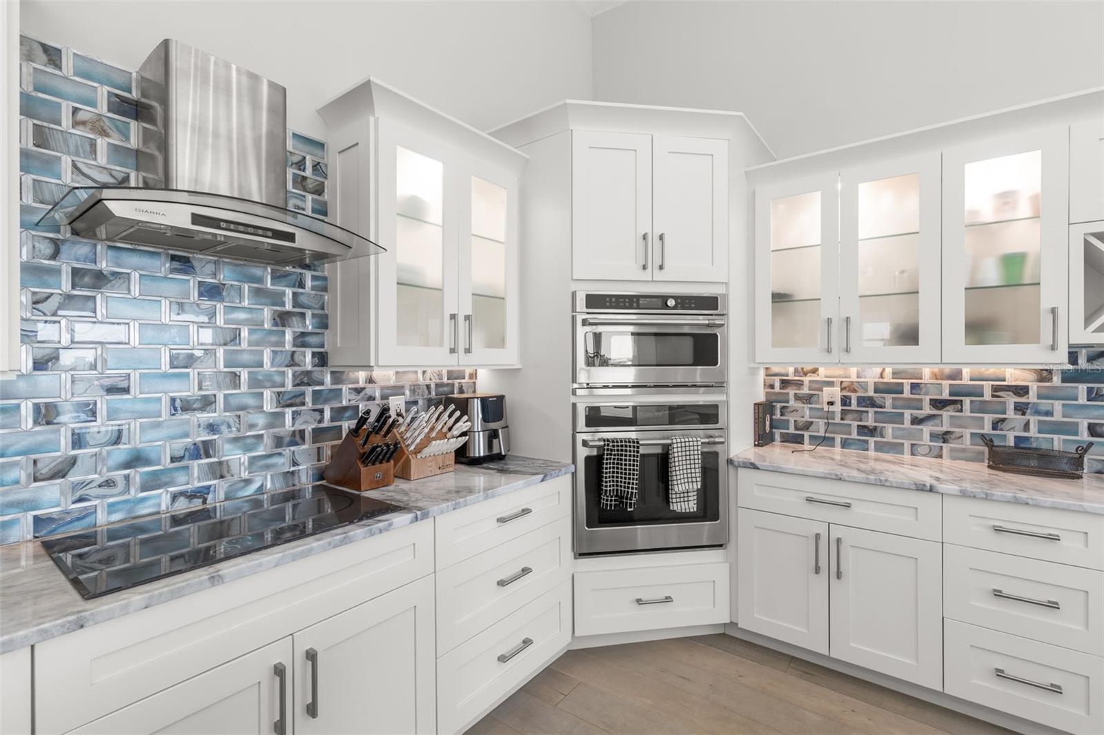 7966 1st, St Petersburg, FL 33707
