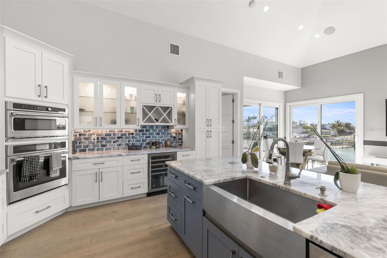 7966 1st, St Petersburg, FL 33707
