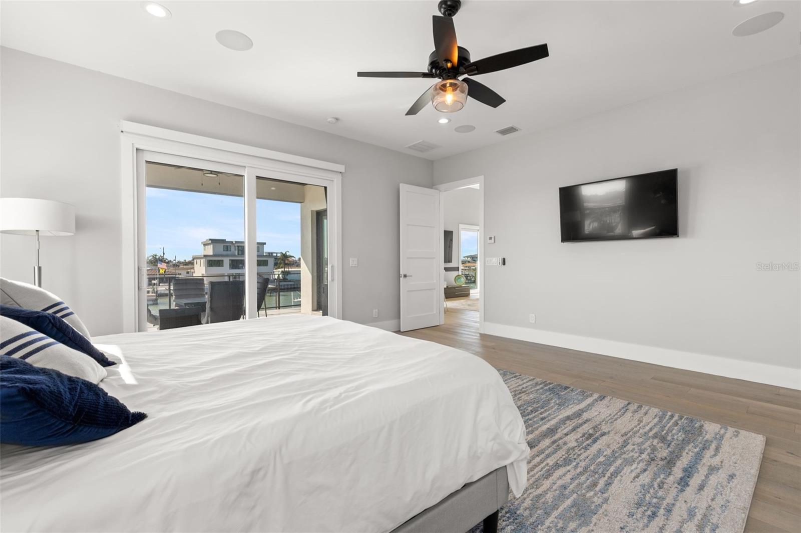 7966 1st, St Petersburg, FL 33707