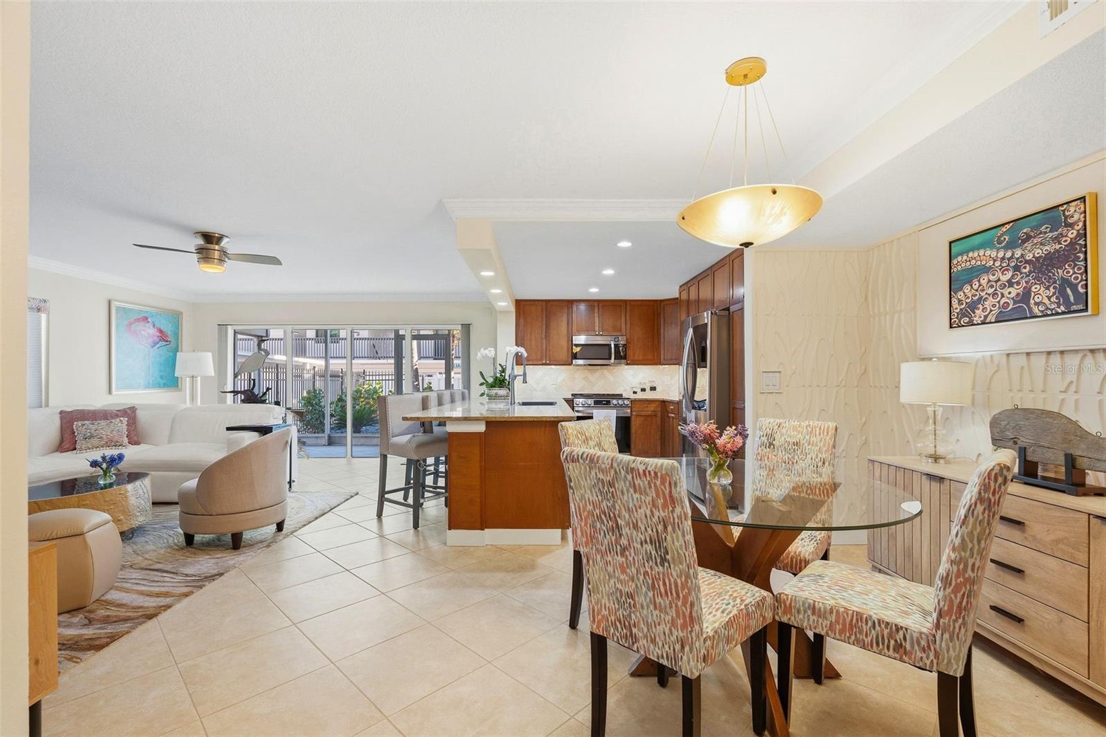 800 Benjamin Franklin Unit 110, Sarasota, FL 34236