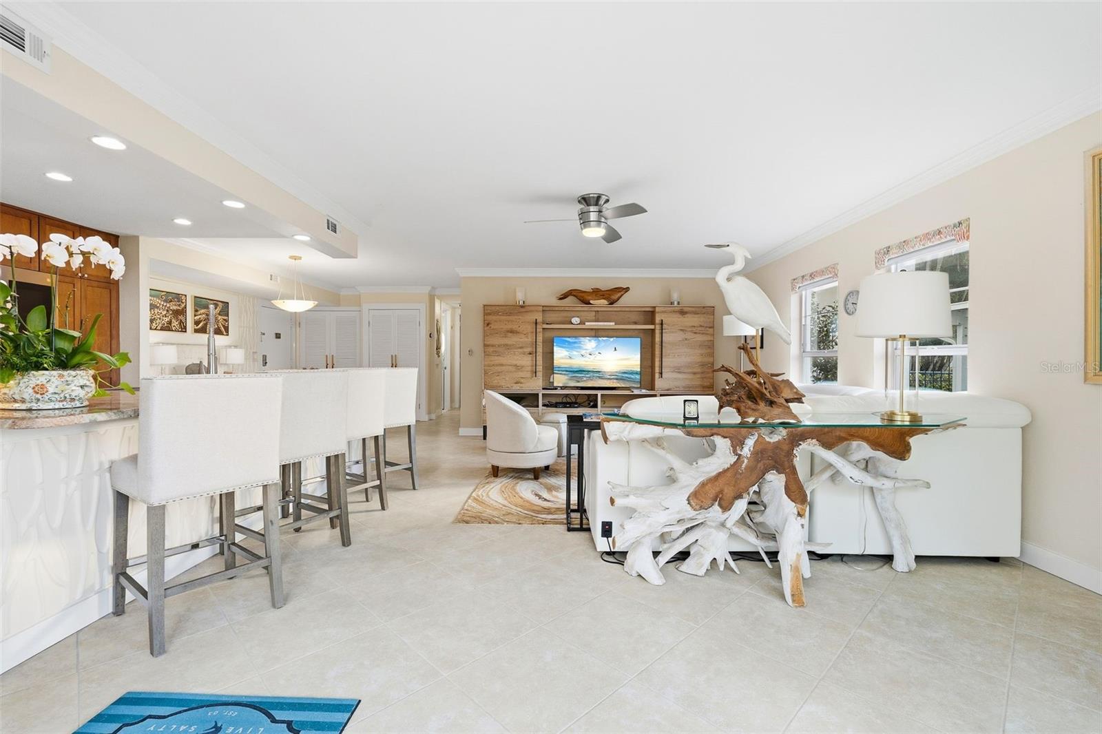 800 Benjamin Franklin Unit 110, Sarasota, FL 34236