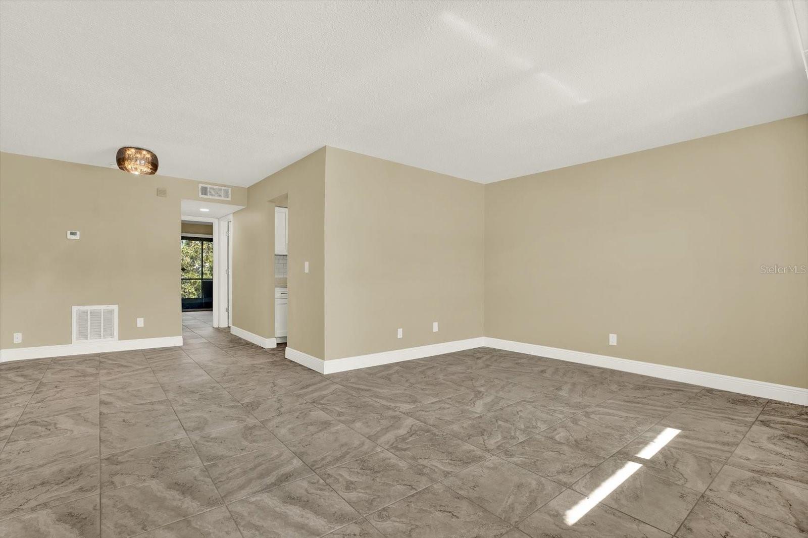9125 Tudor Unit D109, Tampa, FL 33615