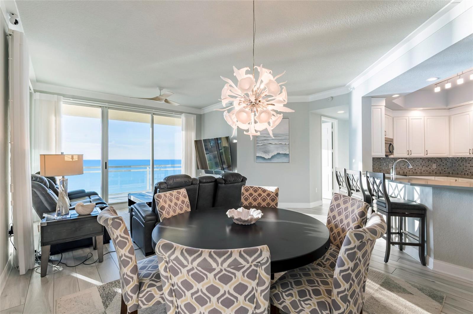 1170 Gulf Unit 2203, Clearwater Beach, FL 33767