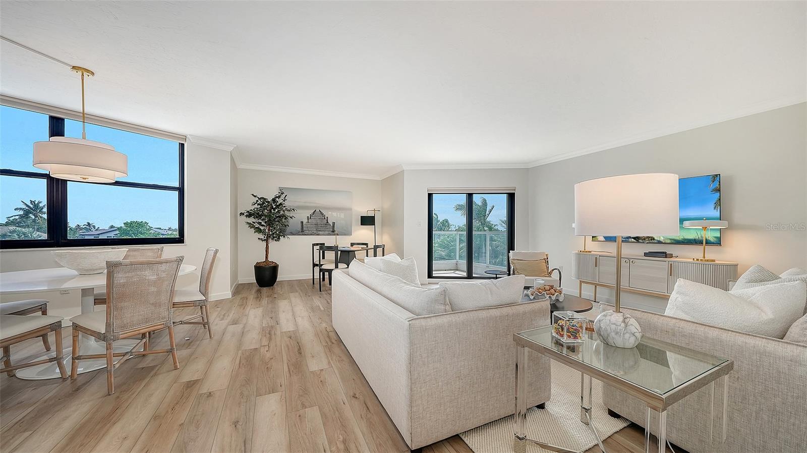 1000 Longboat Club Unit 403, Longboat Key, FL 34228