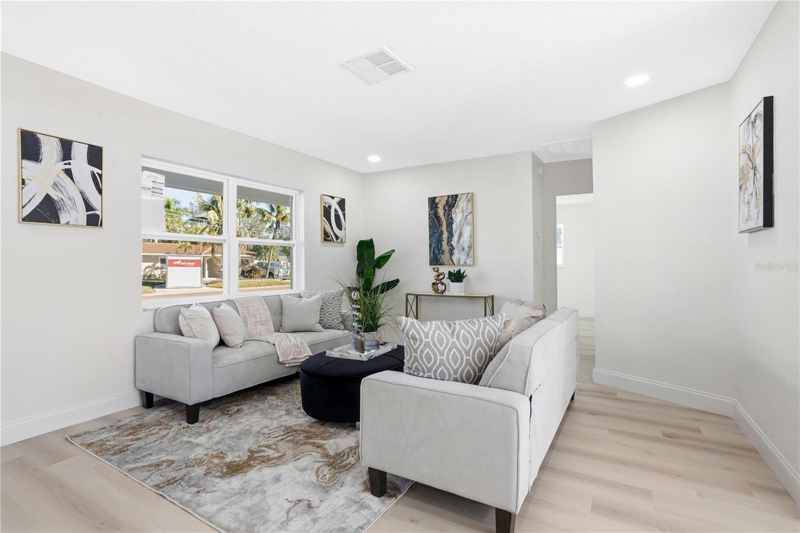 214 45th, St Petersburg, FL 33703