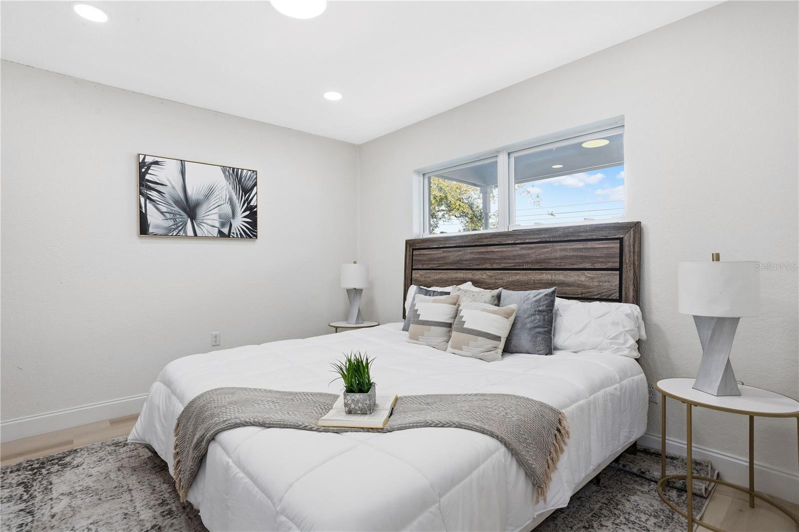 214 45th, St Petersburg, FL 33703
