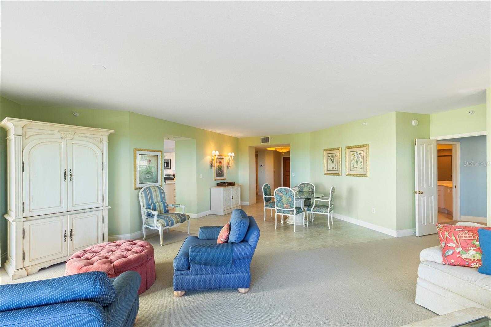 1180 Gulf Unit 202, Clearwater Beach, FL 33767