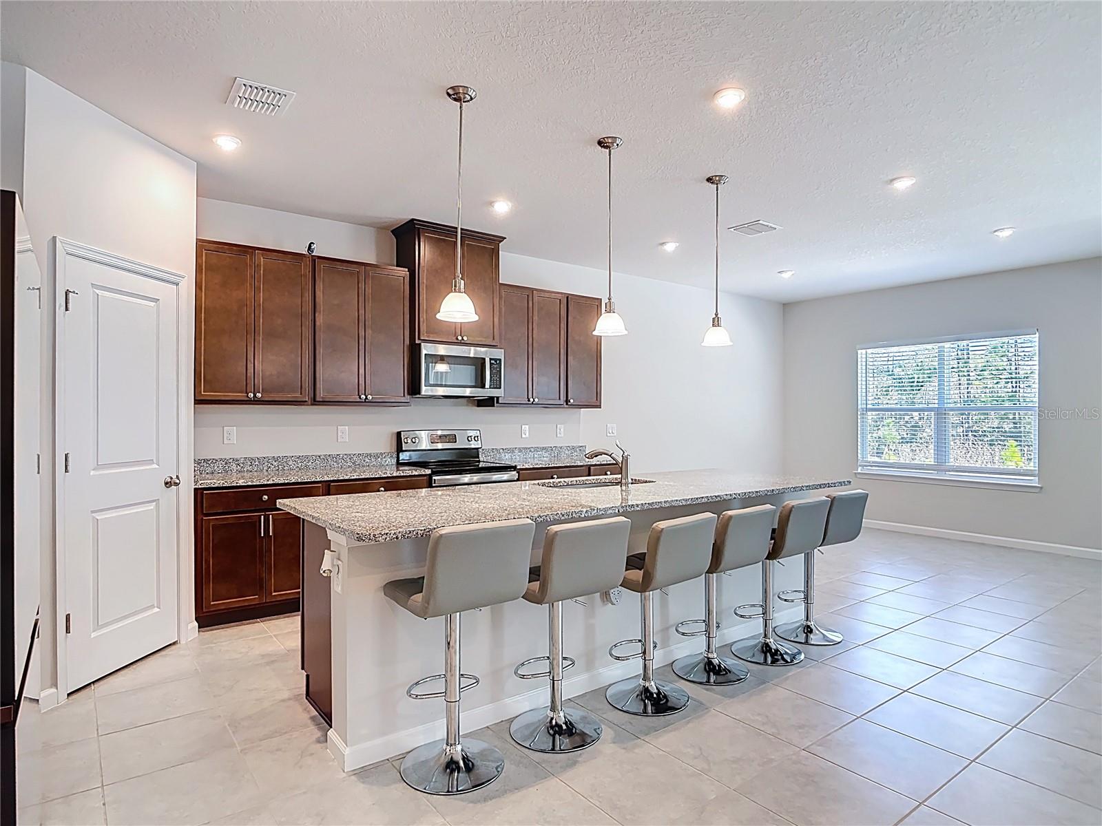 121 Eagle Harbor Way, Daytona Beach, FL 32124