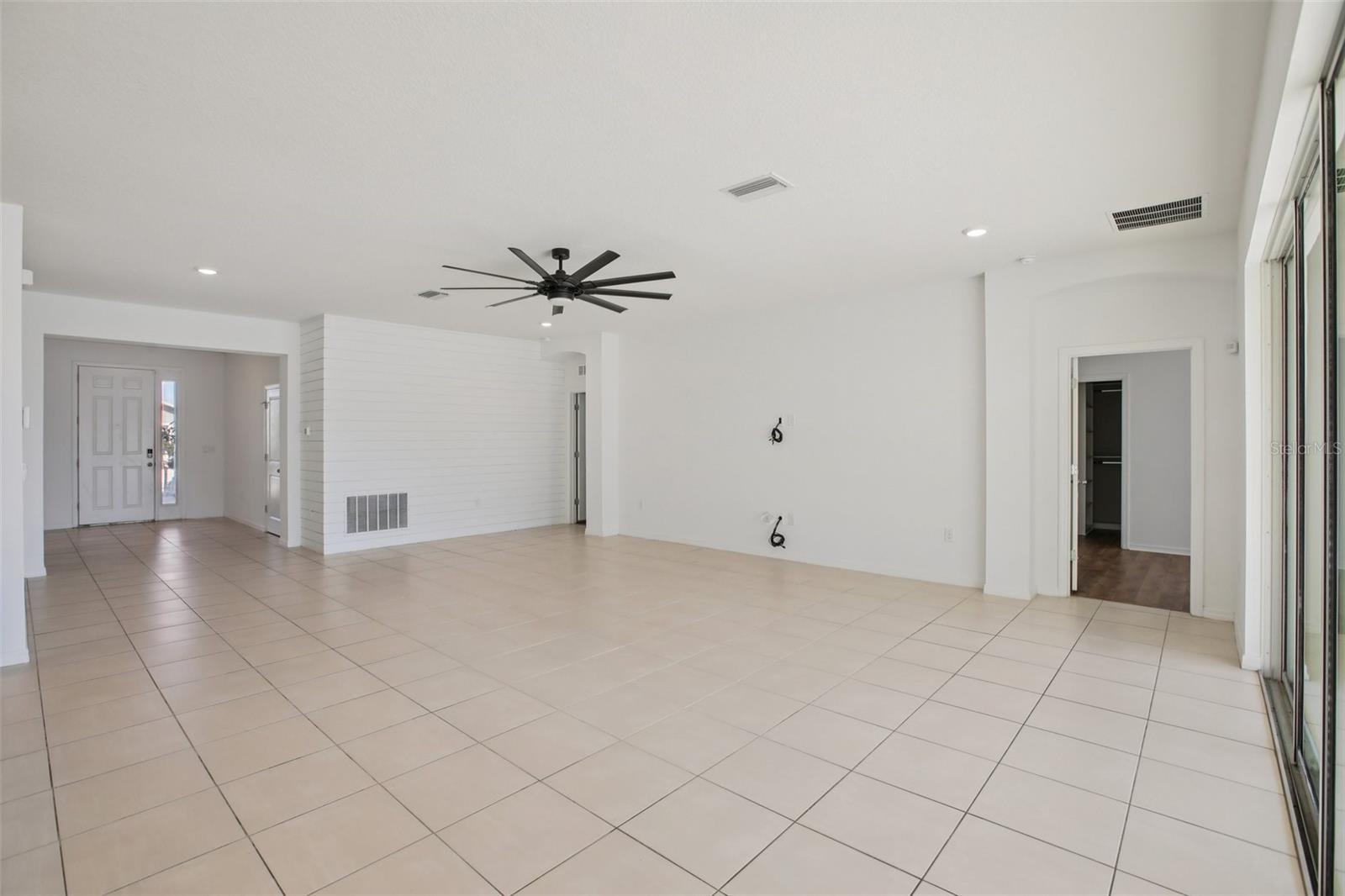 10747 Laxer Cay, San Antonio, FL 33576