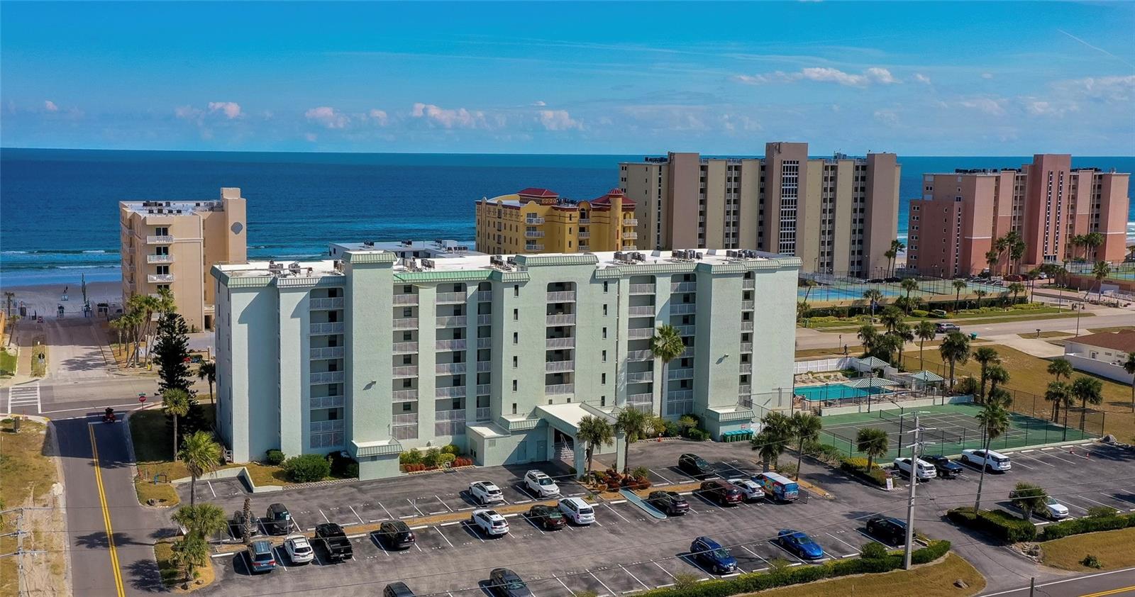 3800 Atlantic Unit 207, Daytona Beach, FL 32118