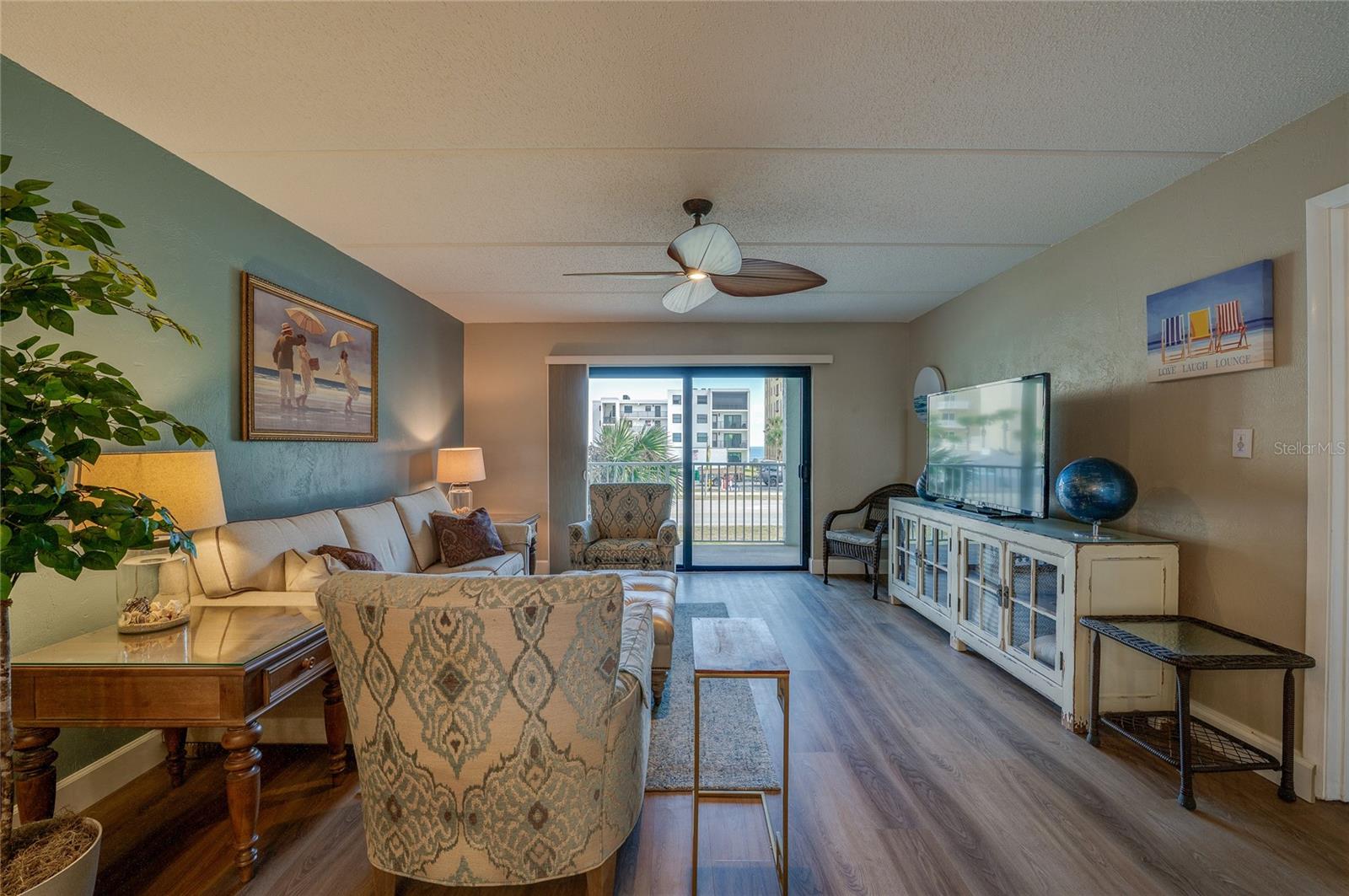 3800 Atlantic Unit 207, Daytona Beach, FL 32118