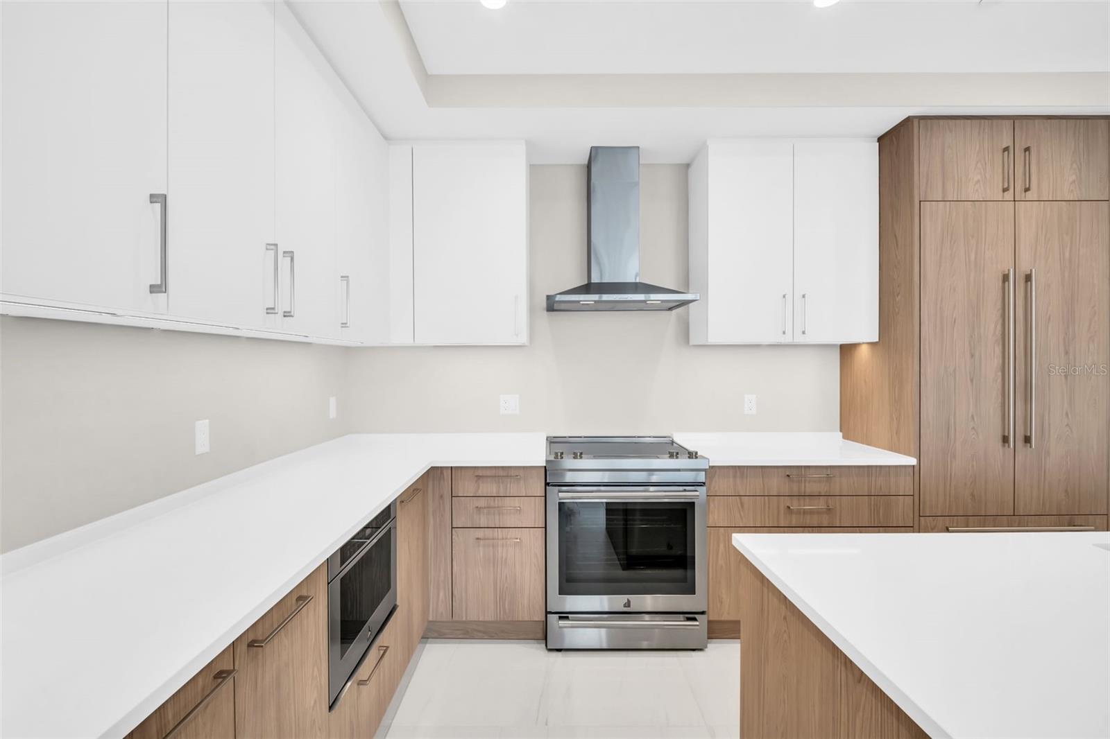275 1st Unit 2708, St Petersburg, FL 33701