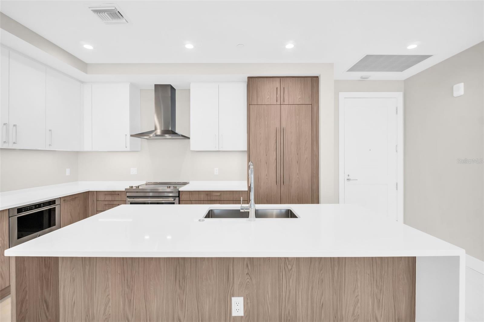 275 1st Unit 2708, St Petersburg, FL 33701