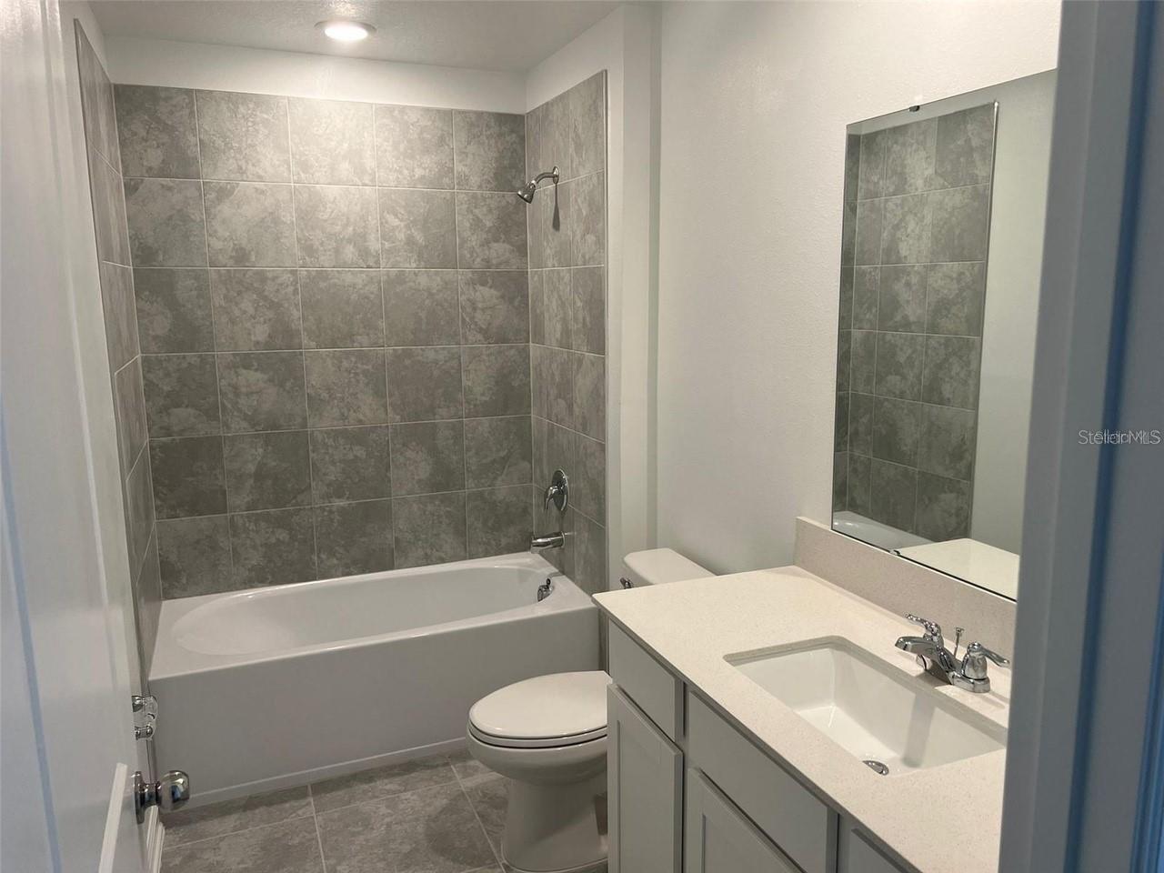 1756 White Water, Davenport, FL 33837