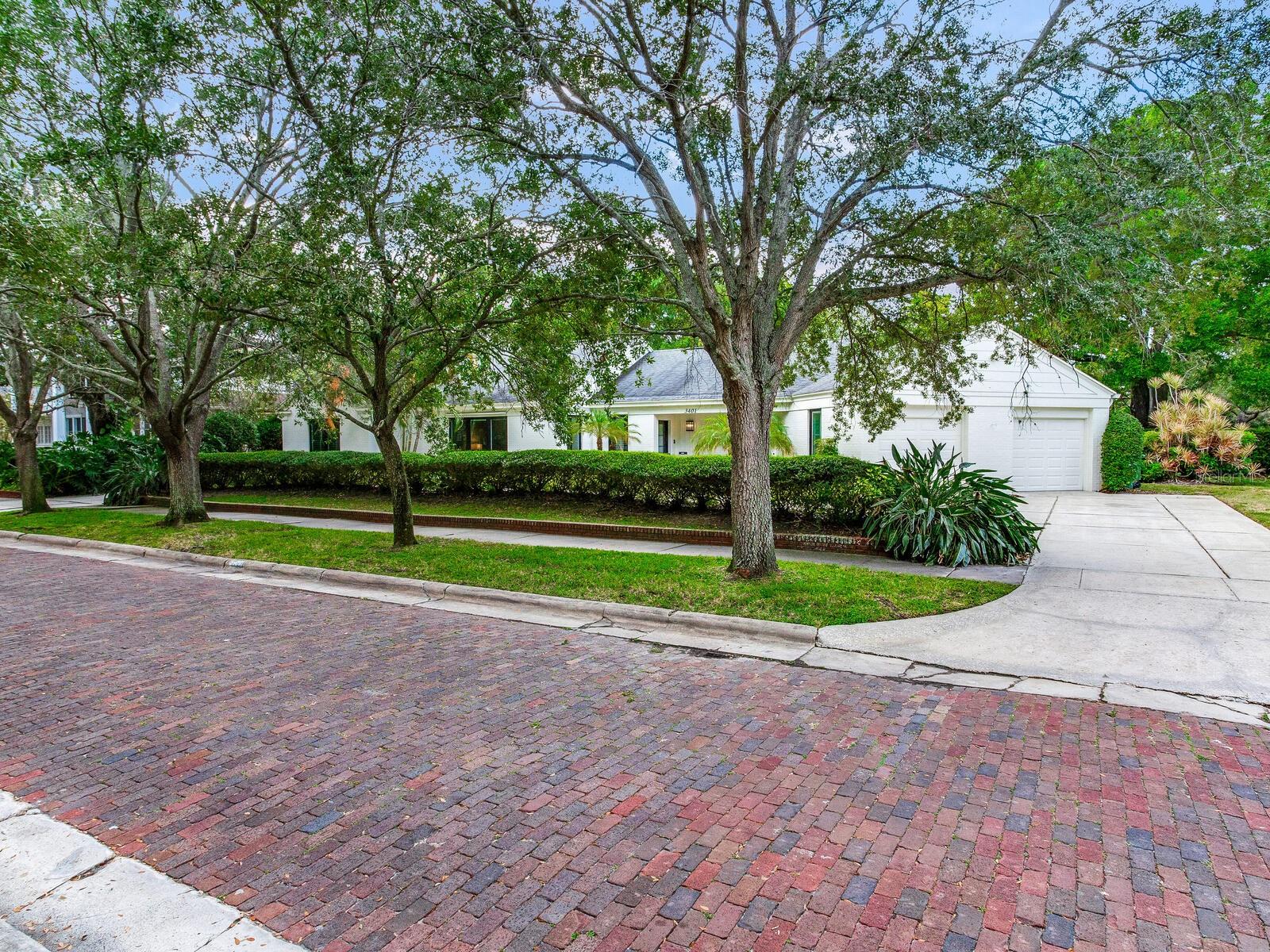 3401 Almeria, Tampa, FL 33629