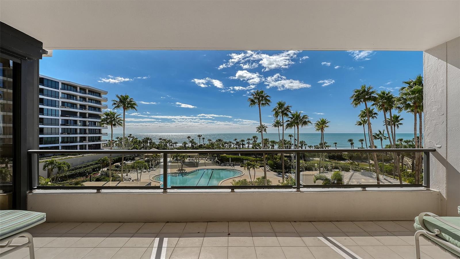 545 Sanctuary Unit B305, Longboat Key, FL 34228