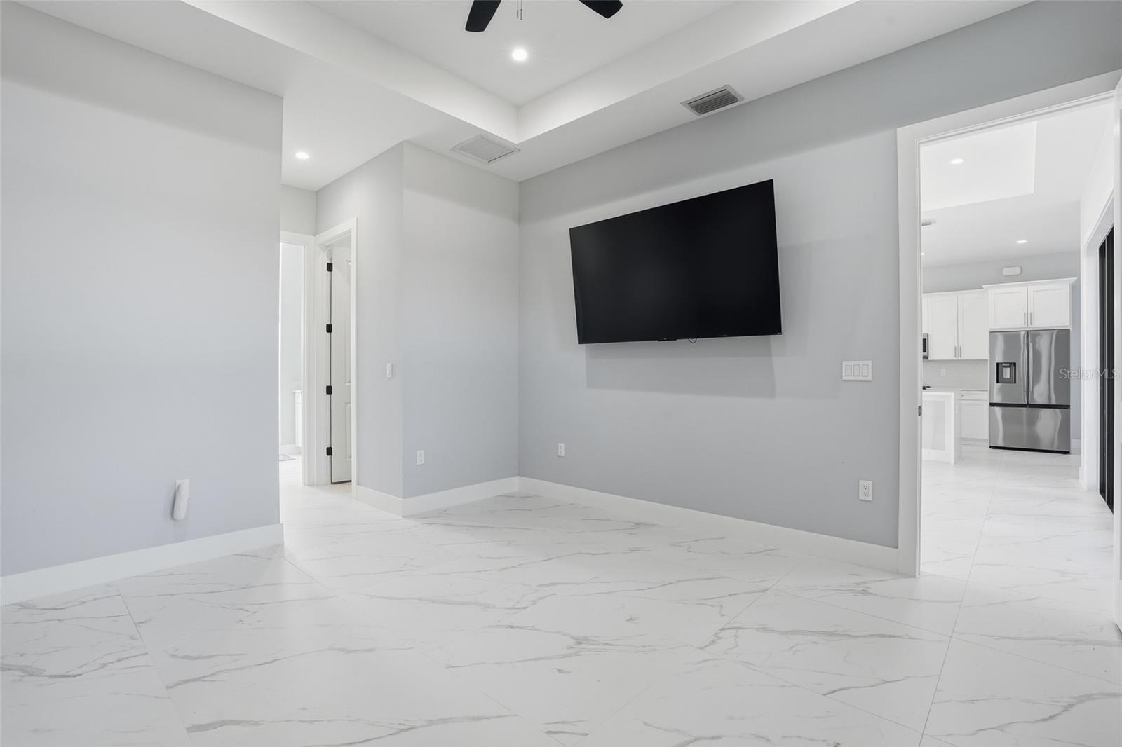2415 56th, Naples, FL 34120