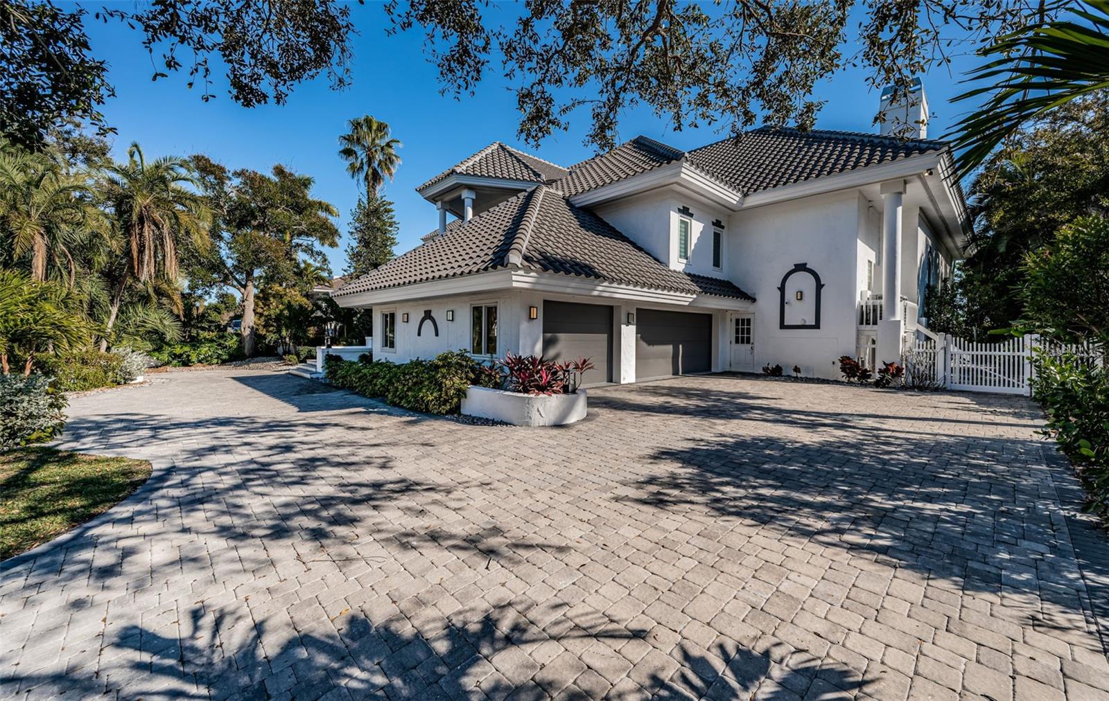 5212 62nd, St Petersburg, FL 33715
