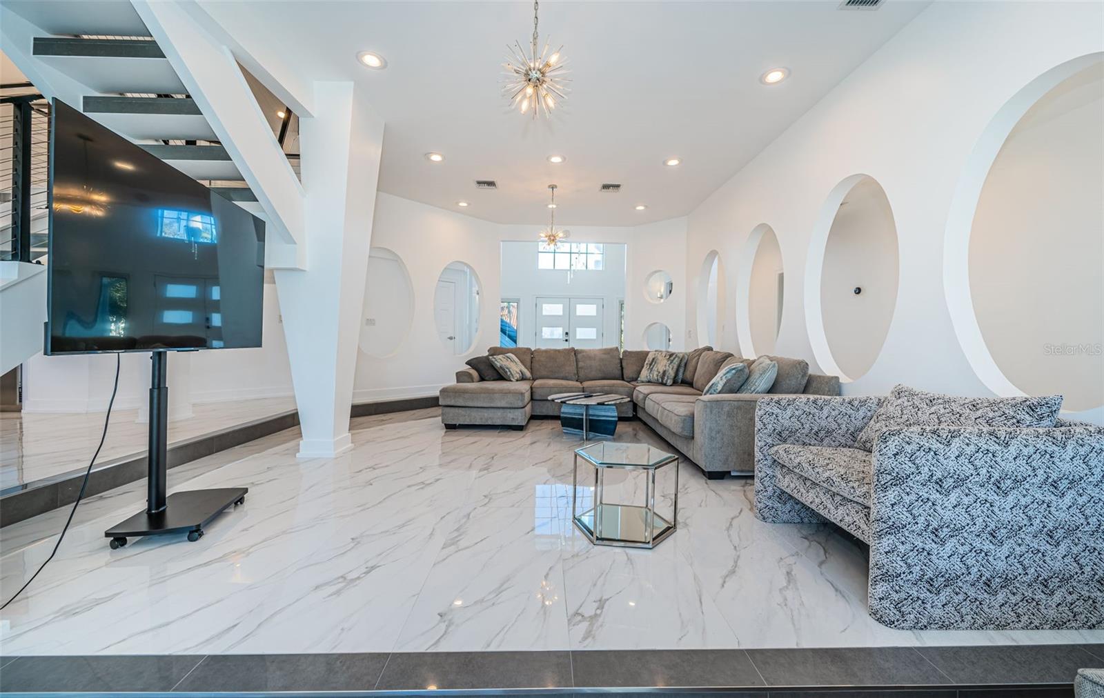 5212 62nd, St Petersburg, FL 33715