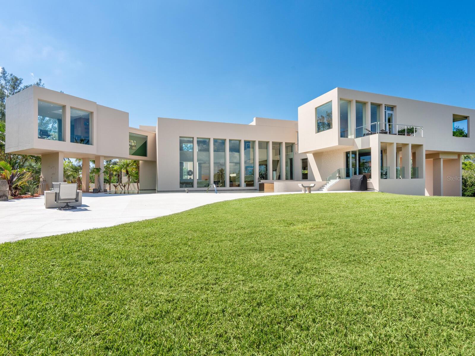 6610 Gulf of Mexico, Longboat Key, FL 34228