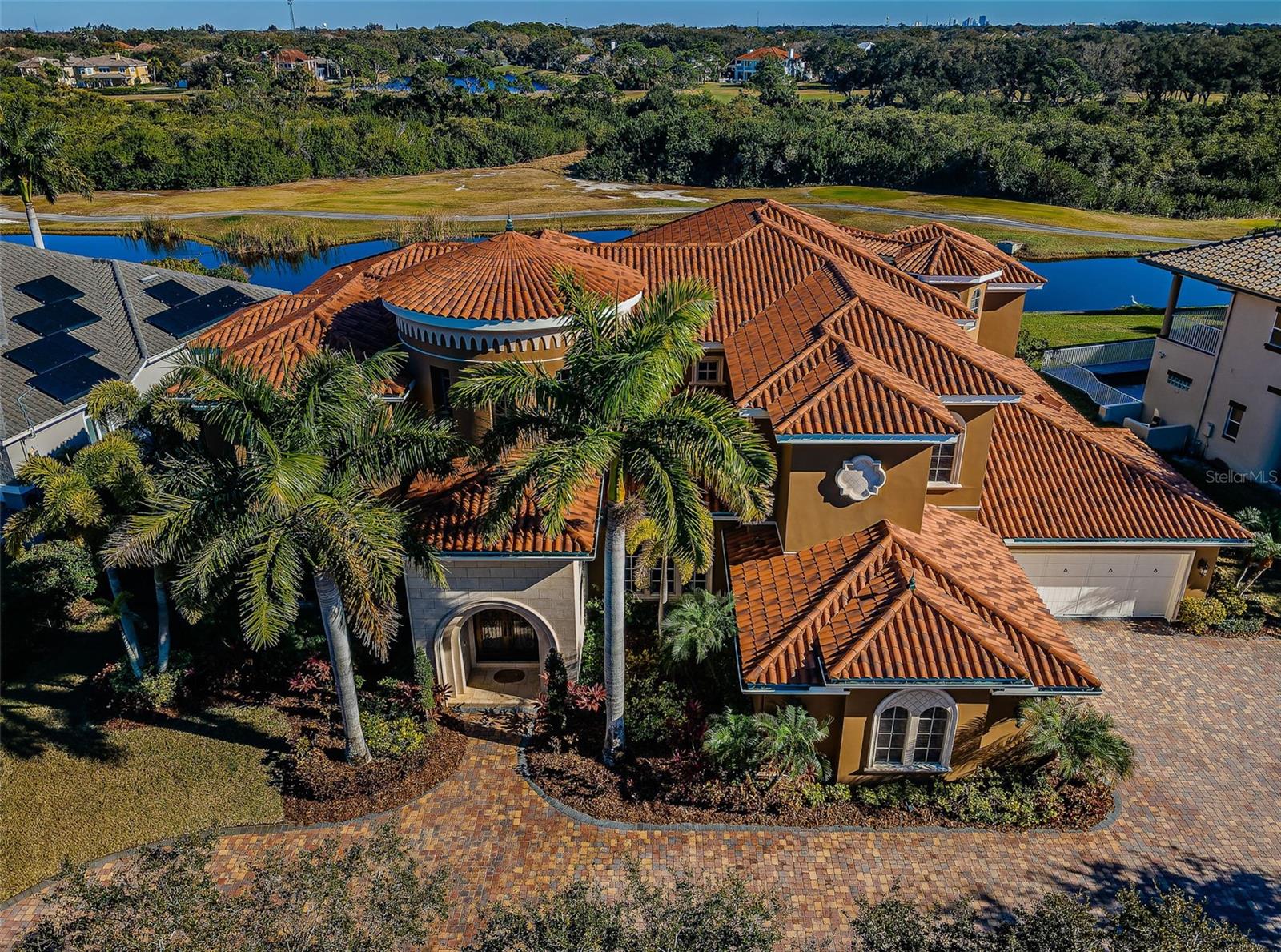 9209 Silverthorn, Seminole, FL 33777