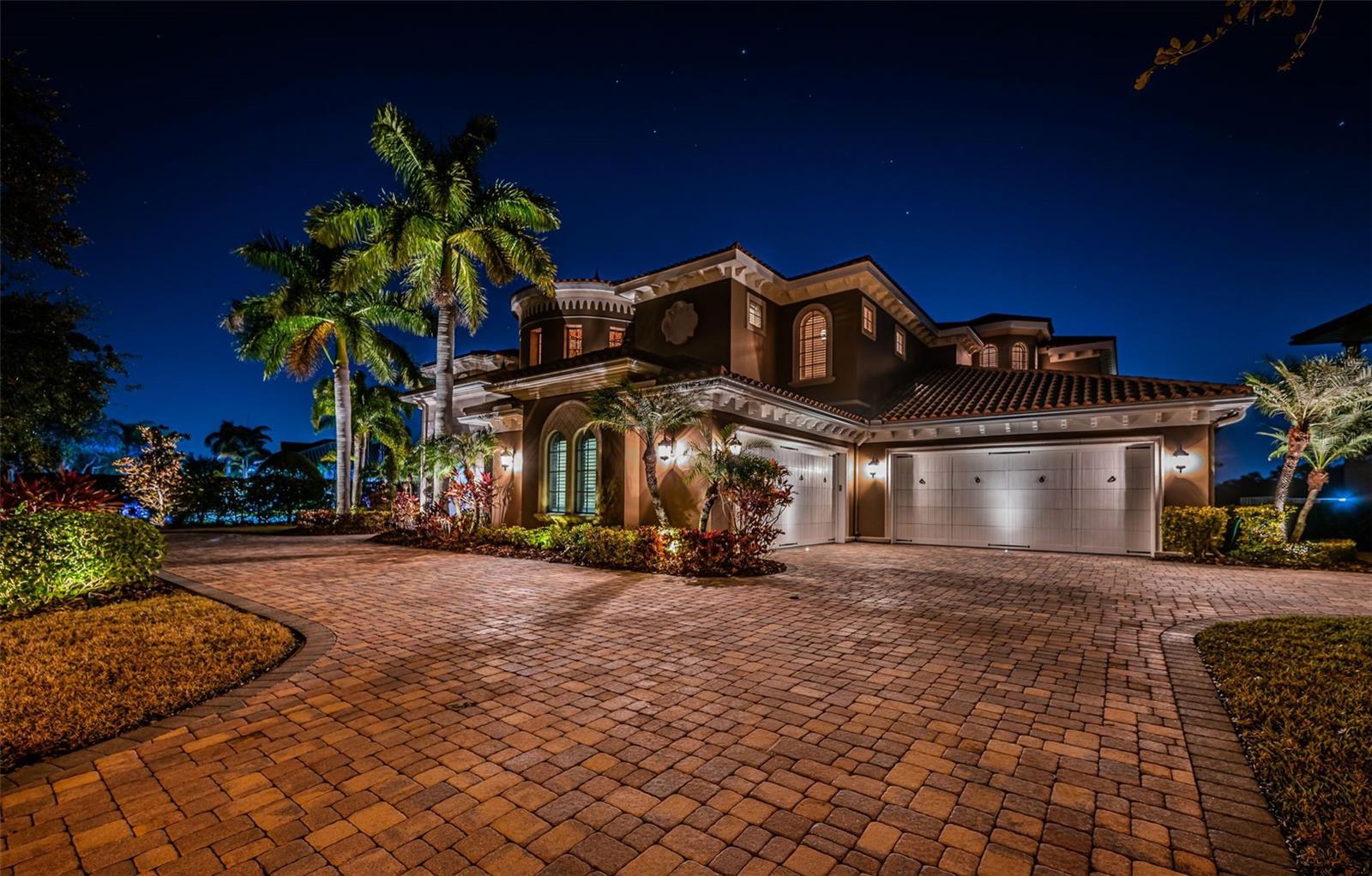 9209 Silverthorn, Seminole, FL 33777