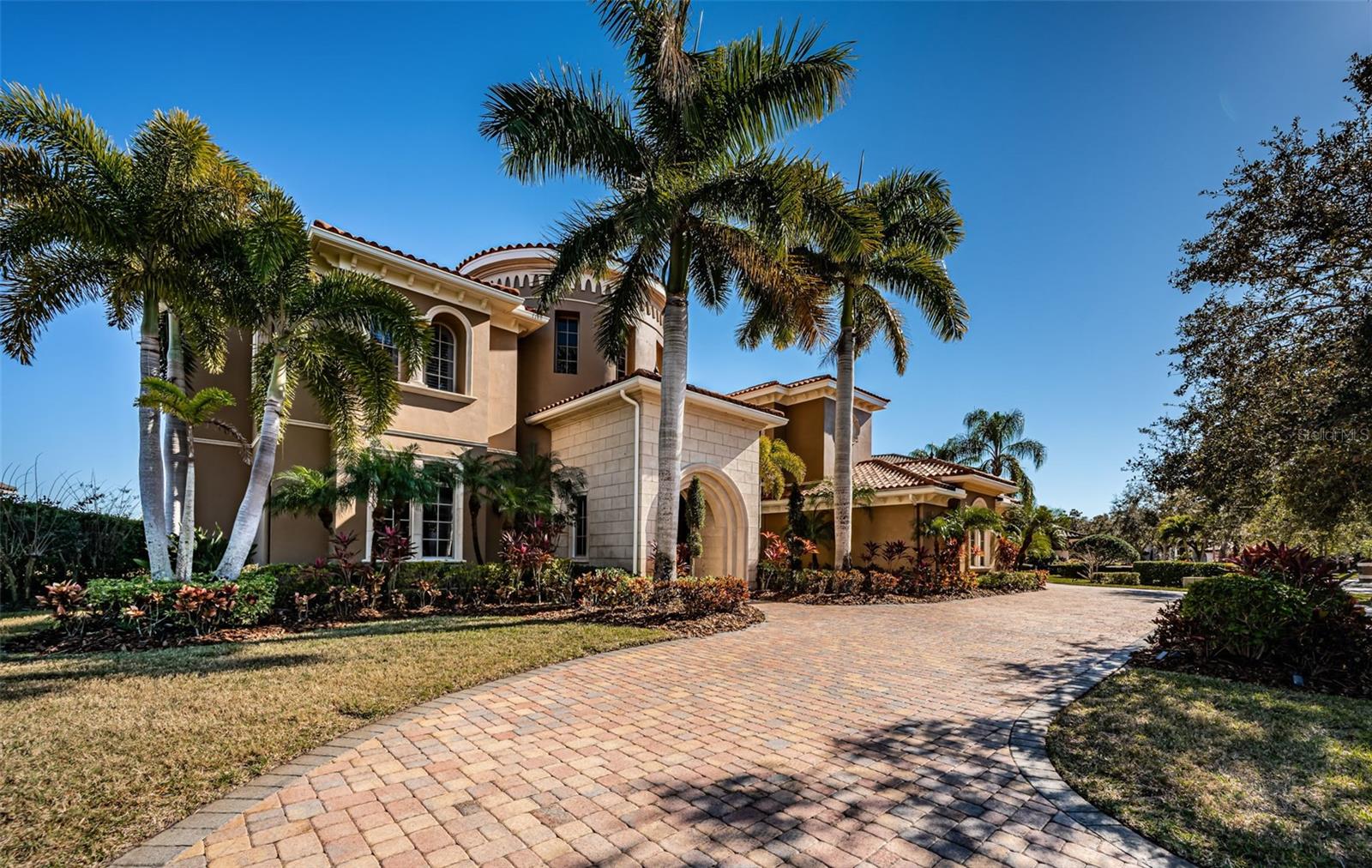 9209 Silverthorn, Seminole, FL 33777