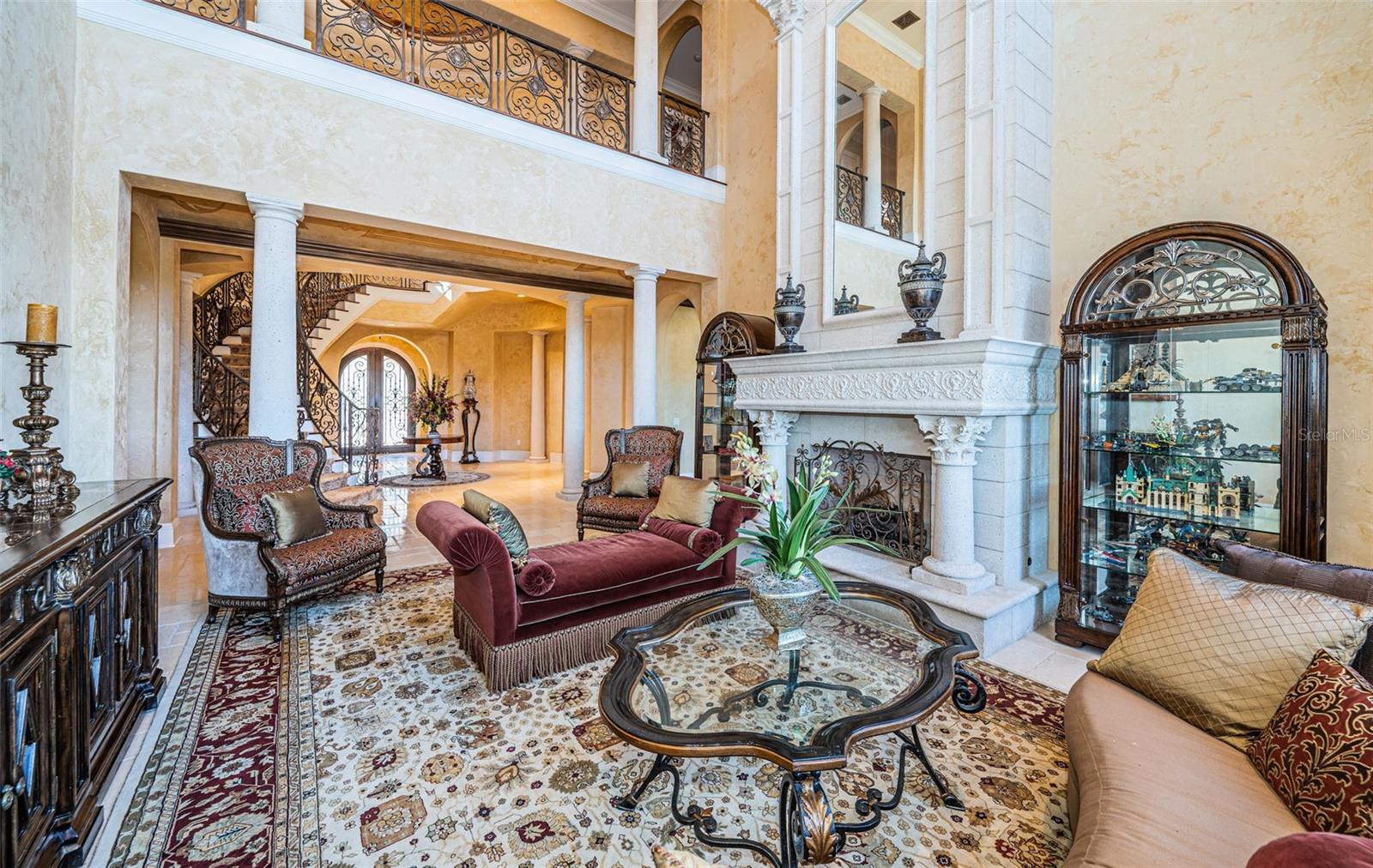 9209 Silverthorn, Seminole, FL 33777