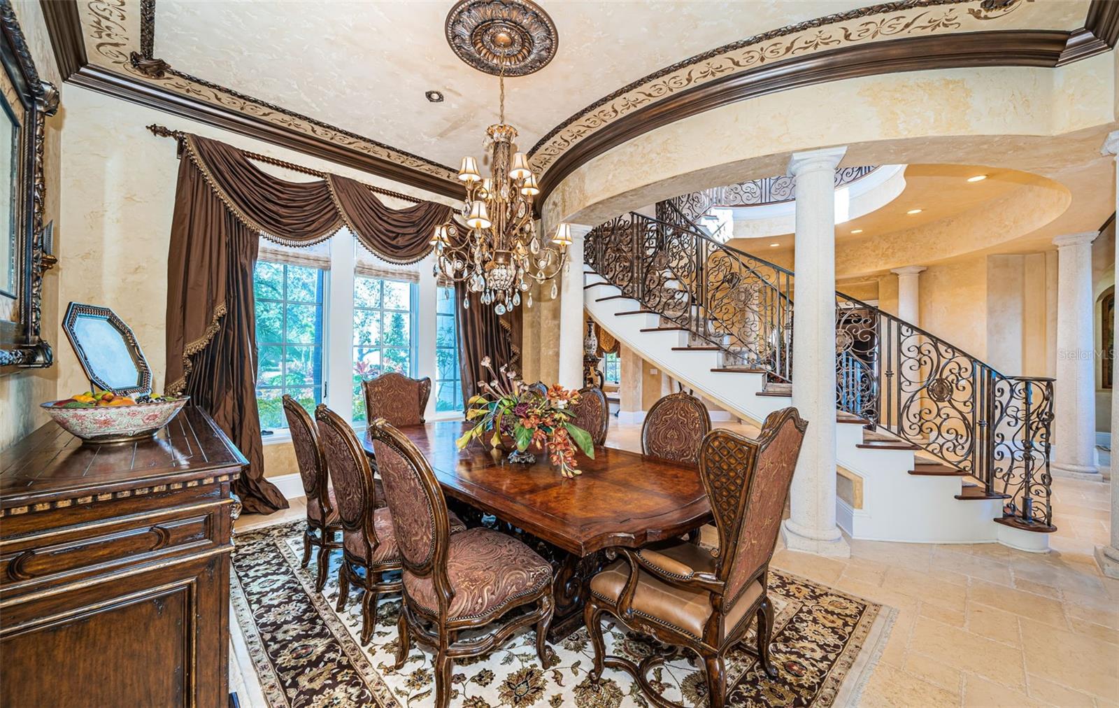 9209 Silverthorn, Seminole, FL 33777