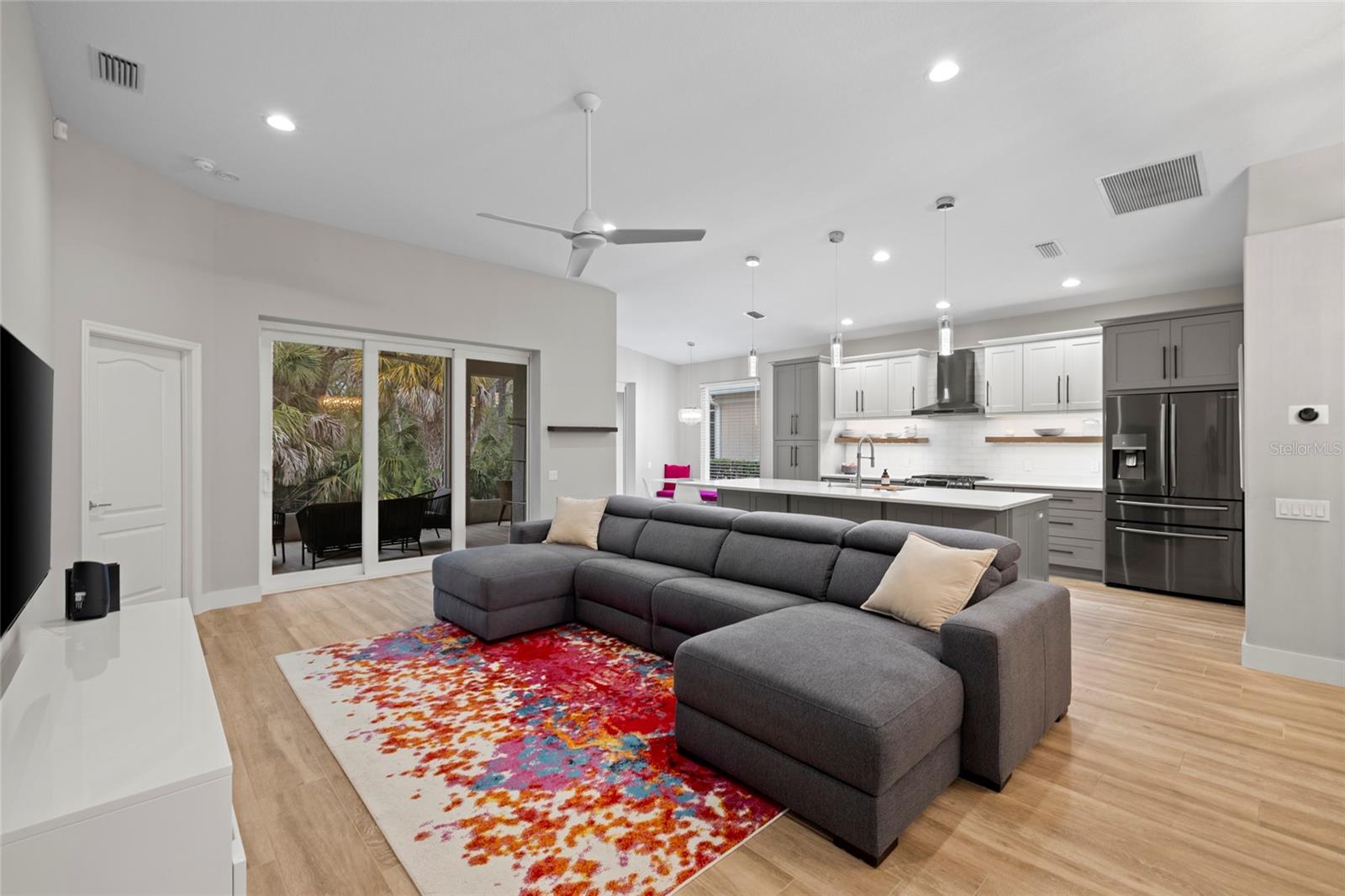 8322 Whispering Woods Court, Bradenton, FL 34202