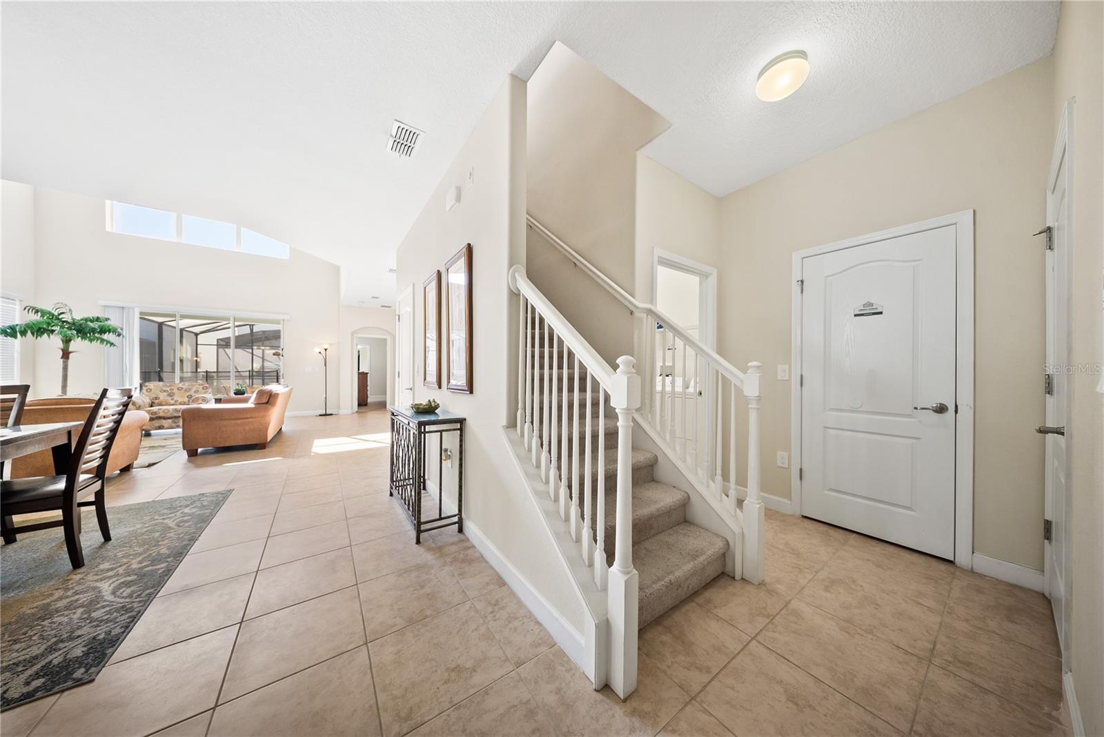 8960 Bismarck Palm Rd, Kissimmee, FL 34747