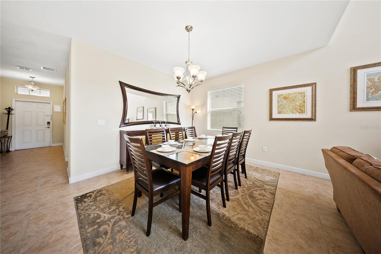 8960 Bismarck Palm Rd, Kissimmee, FL 34747