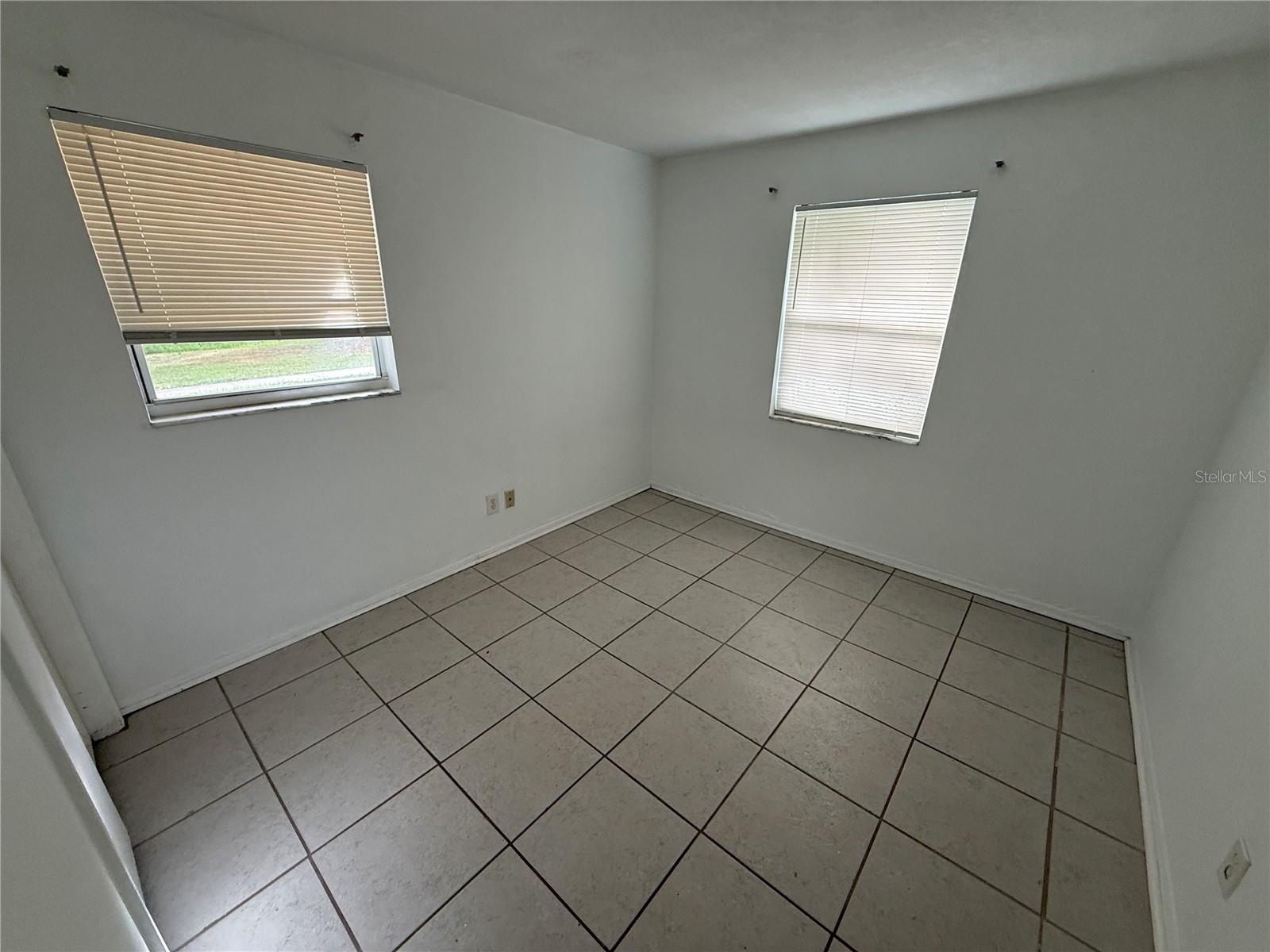 1270 8th, Largo, FL 33770