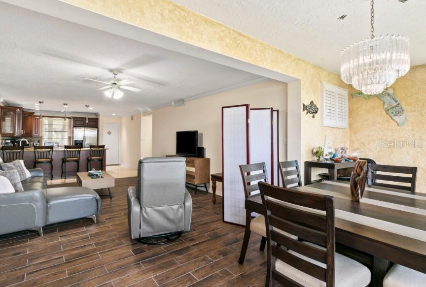 605 Sutton Unit 102, Longboat Key, FL 34228