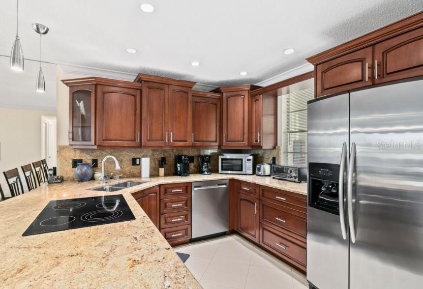 605 Sutton Unit 102, Longboat Key, FL 34228